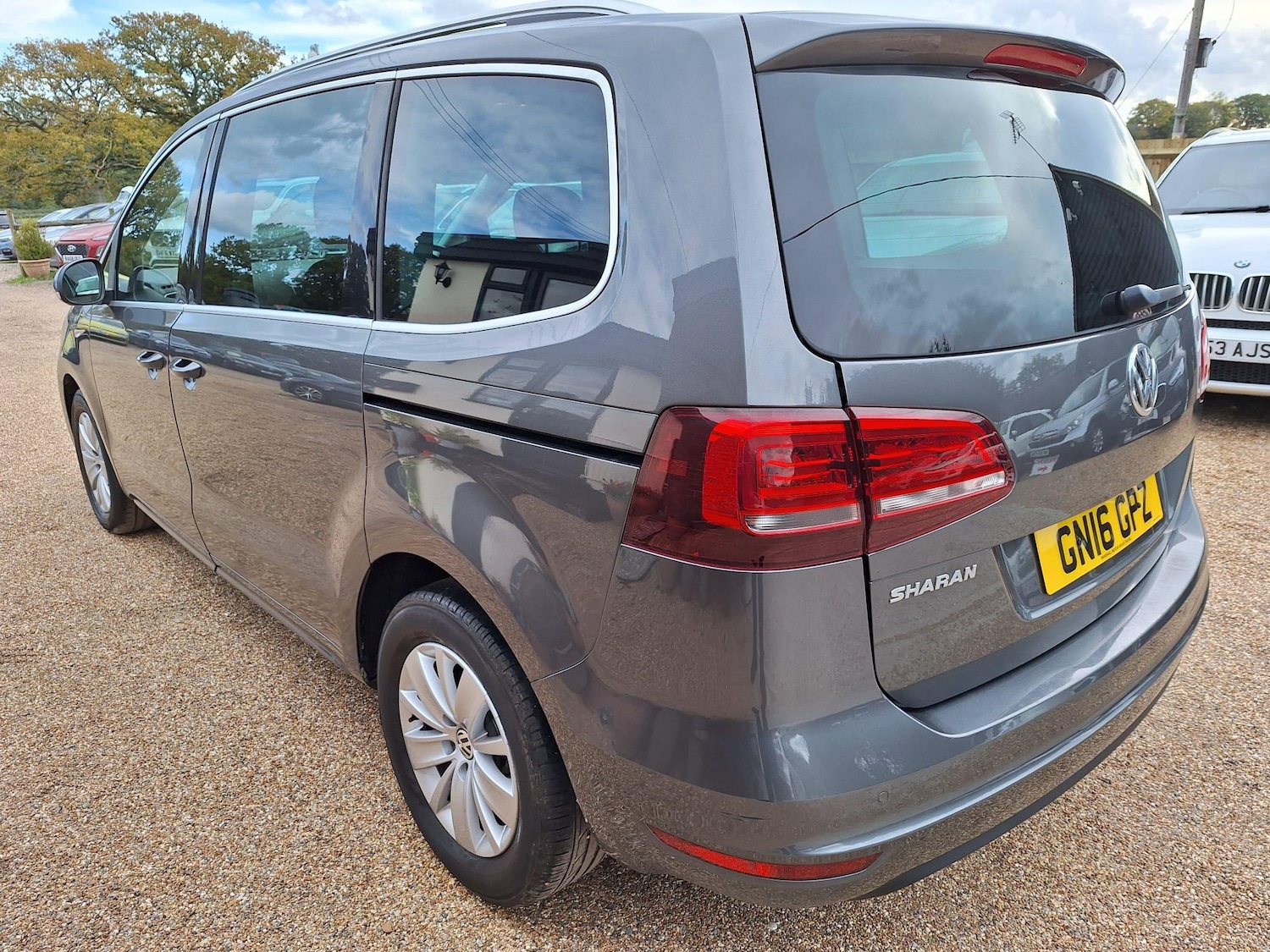 Used Volkswagen Sharan 2016 for sale - 76350688: Photo 5