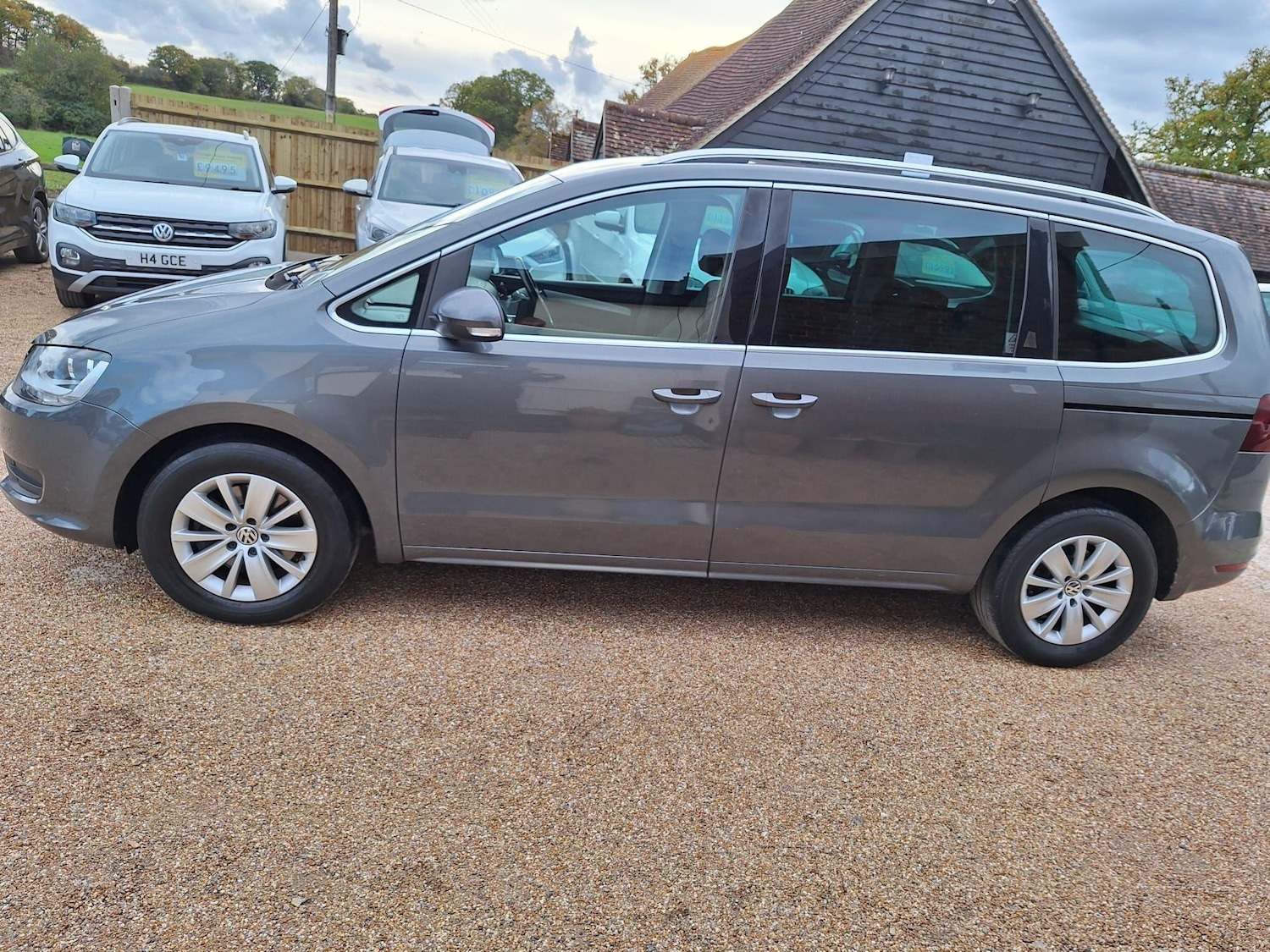 Used Volkswagen Sharan 2016 for sale - 76350688: Photo 8