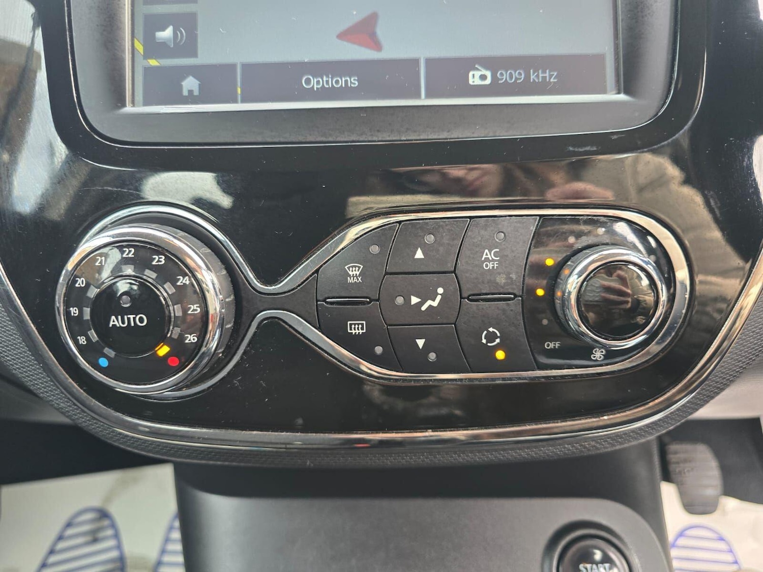 Used Renault Captur 2014 for sale - 76420251: Photo 16