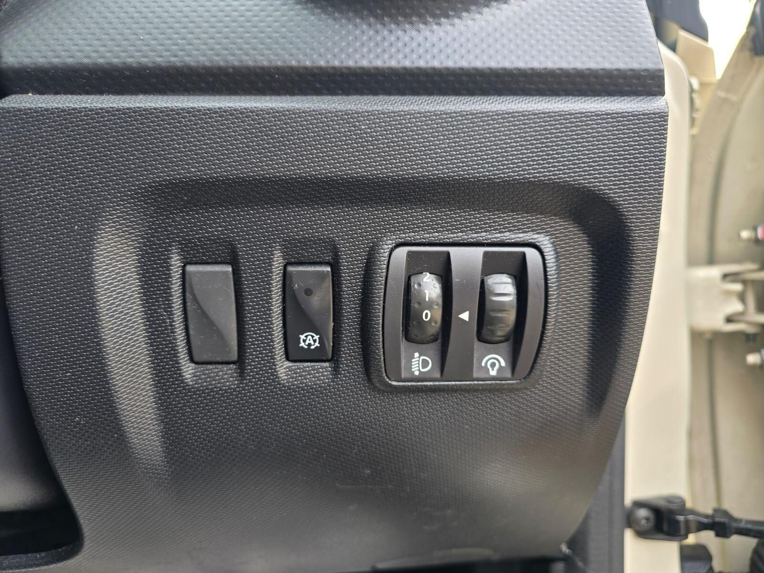 Used Renault Captur 2014 for sale - 76420251: Photo 20