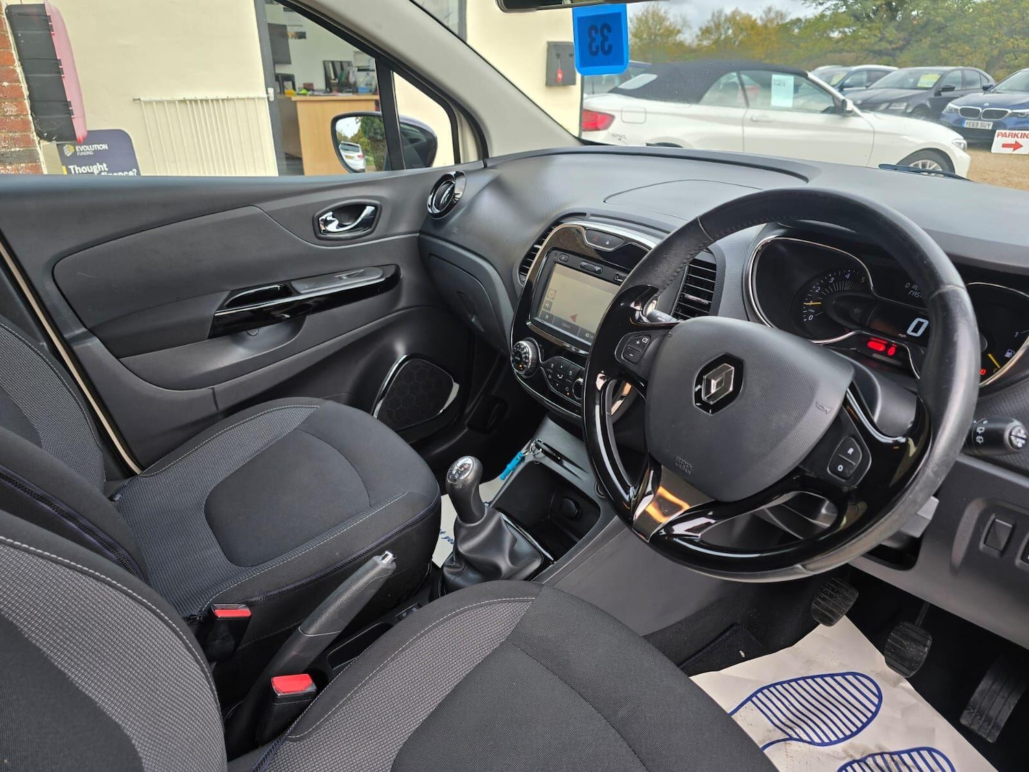 Used Renault Captur 2014 for sale - 76420251: Photo 28