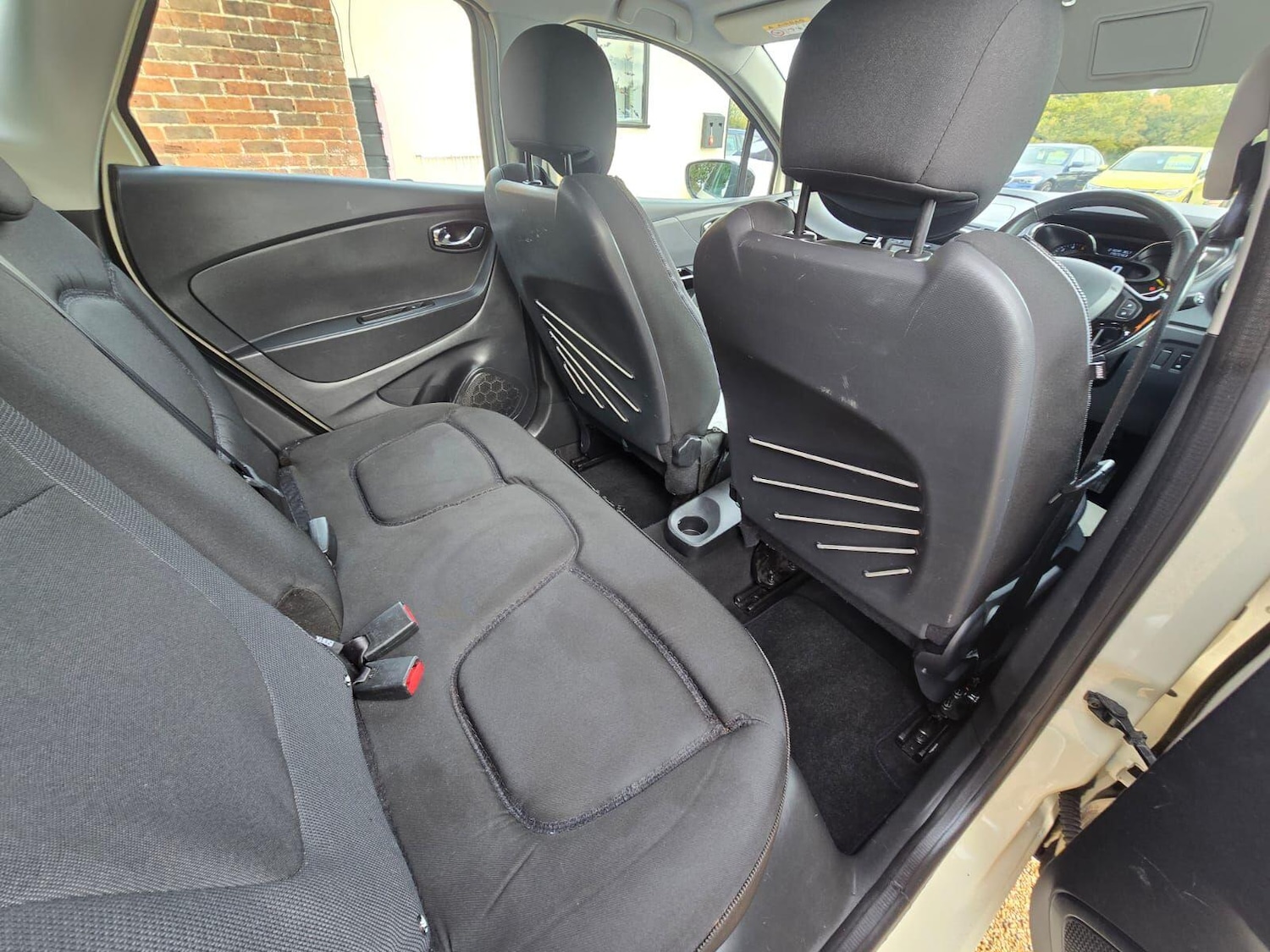 Used Renault Captur 2014 for sale - 76420251: Photo 30