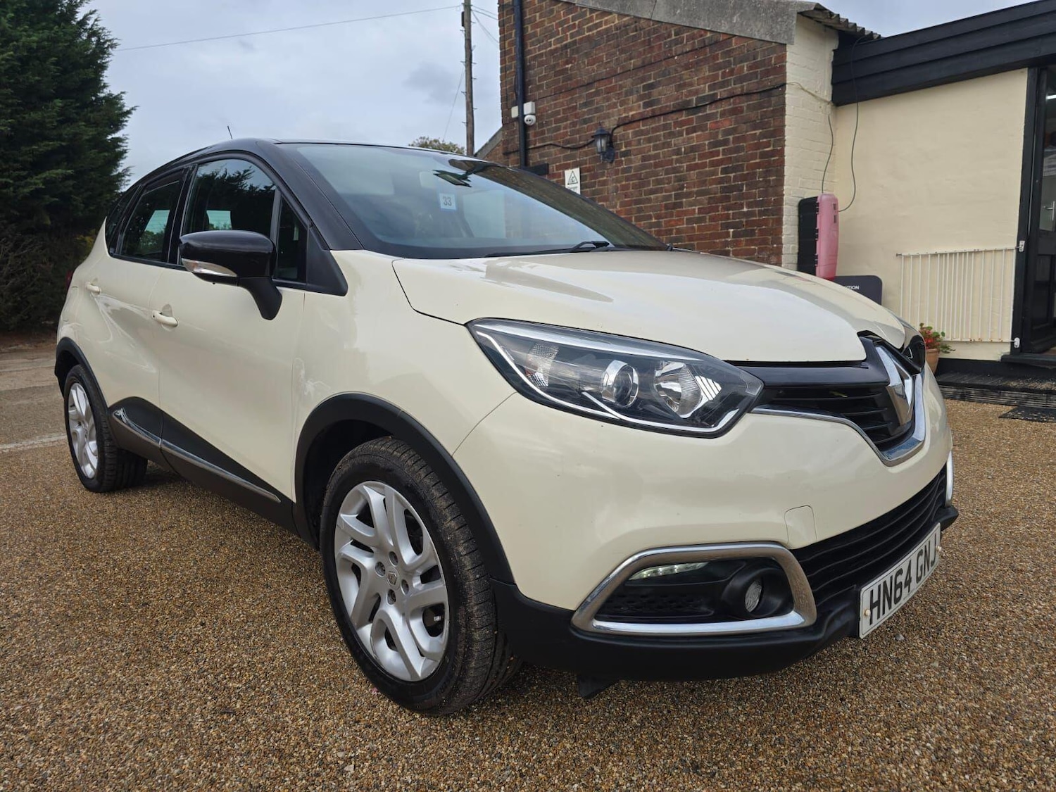 Used Renault Captur 2014 for sale - 76420251: Photo 9