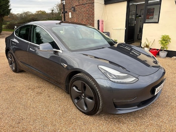 Tesla - Model 3