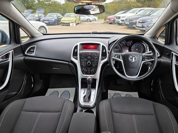 Used Vauxhall Astra 2011 for sale - 76315776: Photo 16