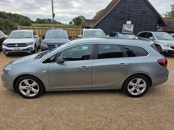 Used Vauxhall Astra 2011 for sale - 76315776: Photo 4