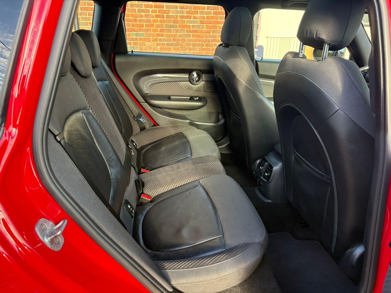 Used MINI Clubman 2017 for sale - 76574943: Photo 12