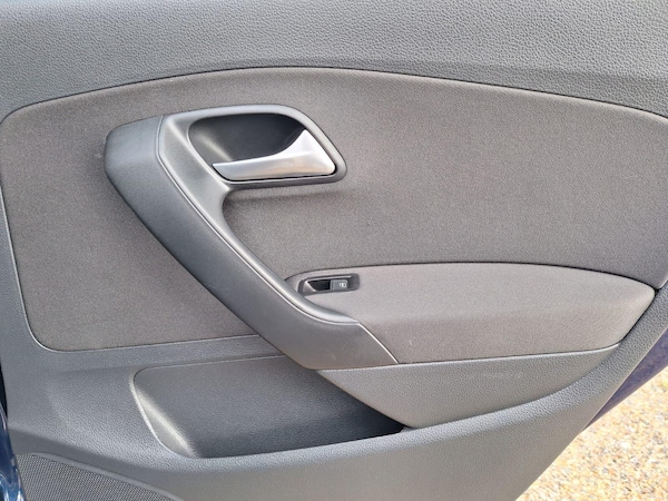 Used Volkswagen Polo 2014 for sale - 76229386: Photo 14