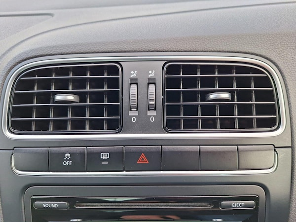 Used Volkswagen Polo 2014 for sale - 76229386: Photo 24