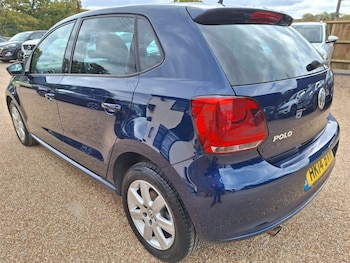 Used Volkswagen Polo 2014 for sale - 76229386: Photo 3