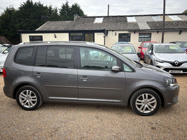 Used Volkswagen Touran 2012 for sale - 76310085: Photo 5