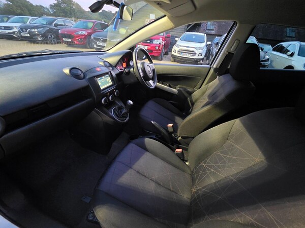 Used Mazda Mazda2 2013 for sale - 76251702: Photo 10