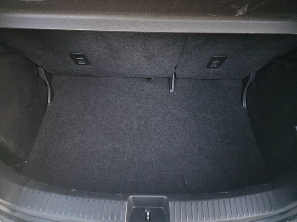 Used Mazda Mazda2 2013 for sale - 76251702: Photo 26
