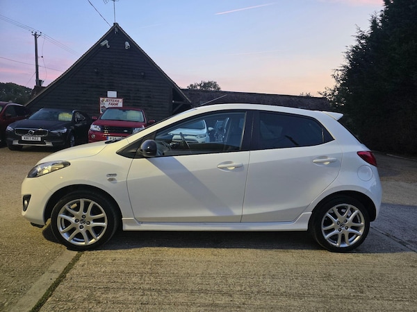 Used Mazda Mazda2 2013 for sale - 76251702: Photo 4