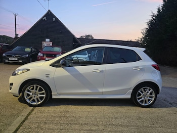 Used Mazda Mazda2 2013 for sale - 76251702: Photo 4