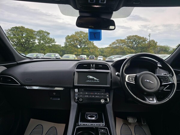 Used Jaguar F-Pace 2017 for sale - 76168606: Photo 17