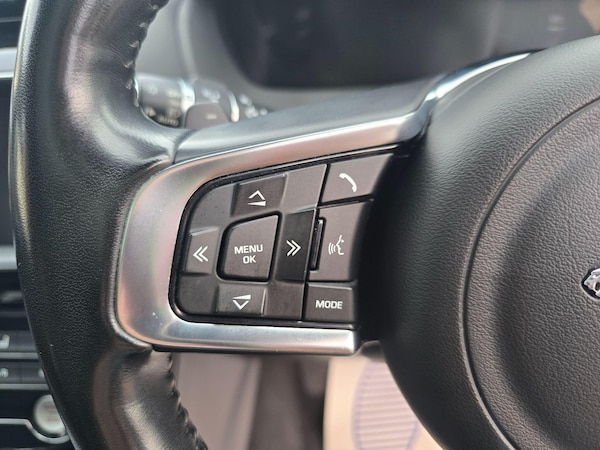 Used Jaguar F-Pace 2017 for sale - 76168606: Photo 24