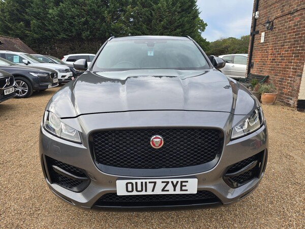 Used Jaguar F-Pace 2017 for sale - 76168606: Photo 2