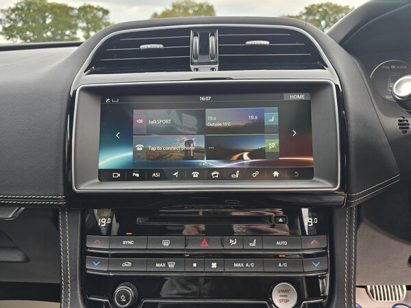 Used Jaguar F-Pace 2017 for sale - 76168606: Photo 41