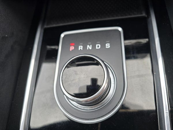 Used Jaguar F-Pace 2017 for sale - 76168606: Photo 43