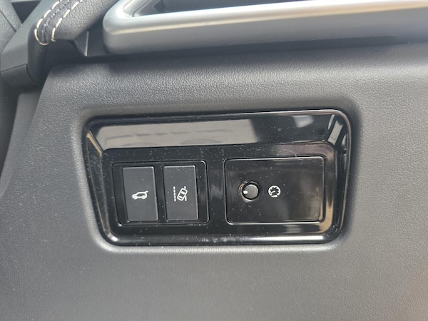 Used Jaguar F-Pace 2017 for sale - 76168606: Photo 48