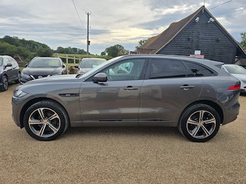 Used Jaguar F-Pace 2017 for sale - 76168606: Photo 4