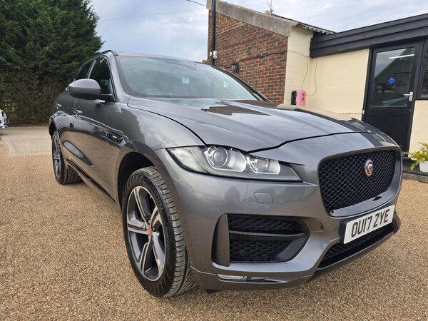 Used Jaguar F-Pace 2017 for sale - 76168606: Photo 6