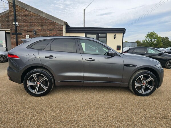 Used Jaguar F-Pace 2017 for sale - 76168606: Photo 7