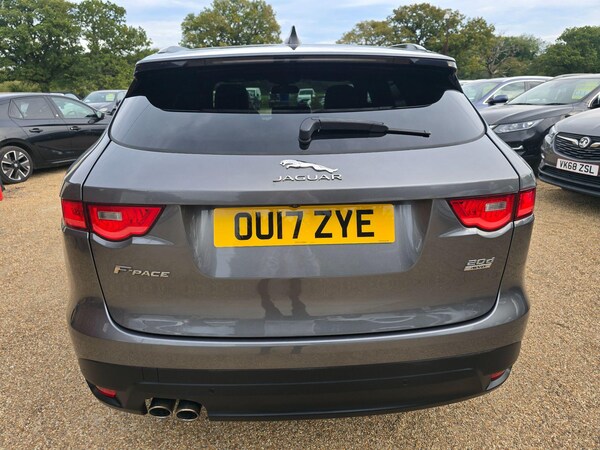 Used Jaguar F-Pace 2017 for sale - 76168606: Photo 9