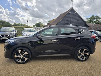 Used Hyundai TUCSON 2017 for sale - 75981884: Photo