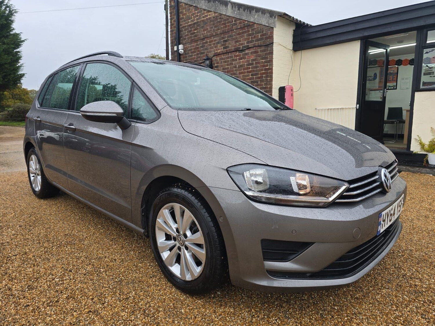 Used Volkswagen Golf SV 2014 for sale - 76410457: Photo 6