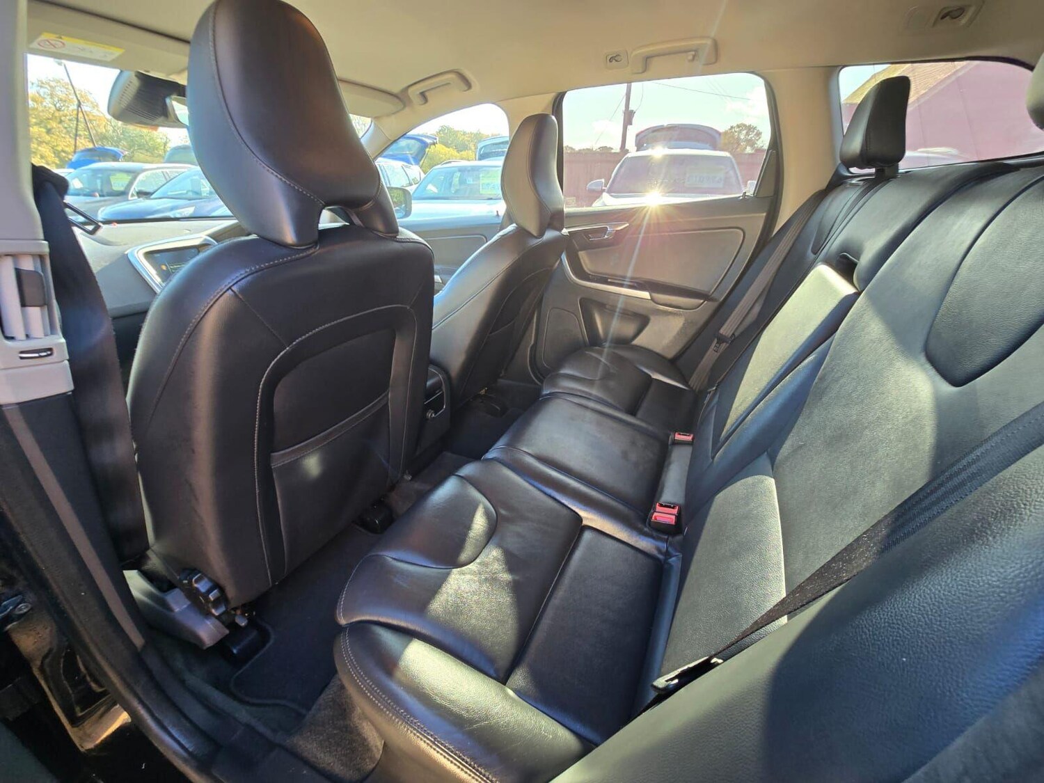 Used Volvo XC60 2016 for sale - 76528842: Photo 17