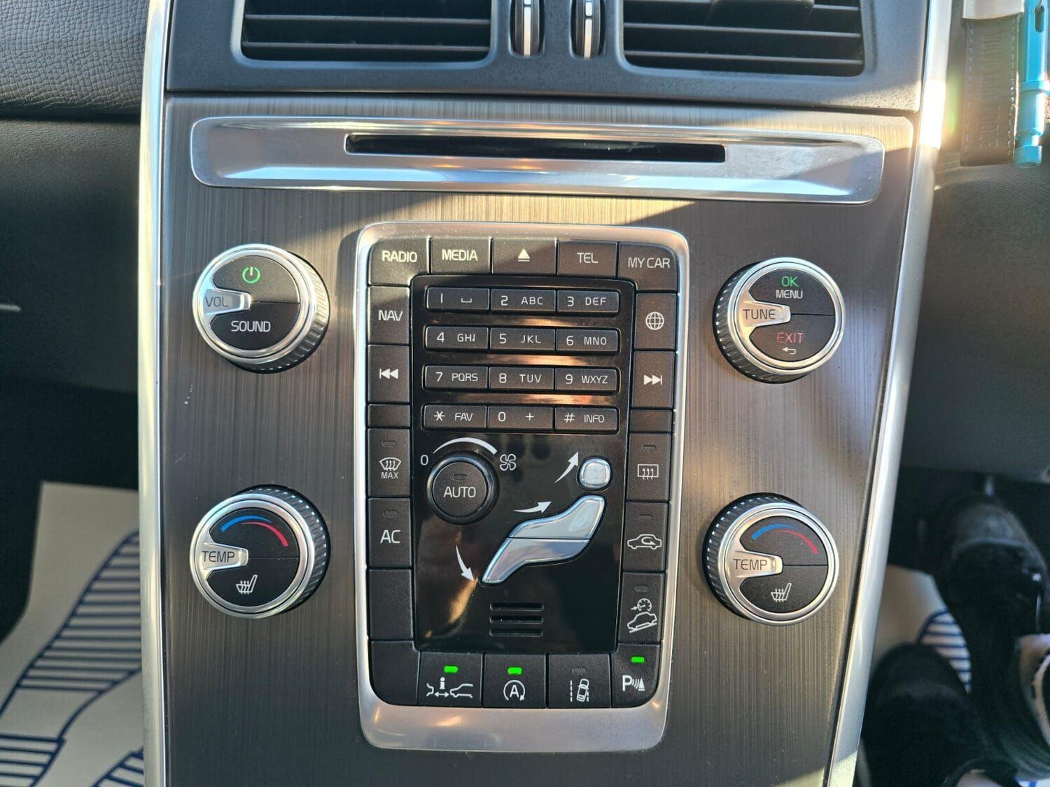 Used Volvo XC60 2016 for sale - 76528842: Photo 26