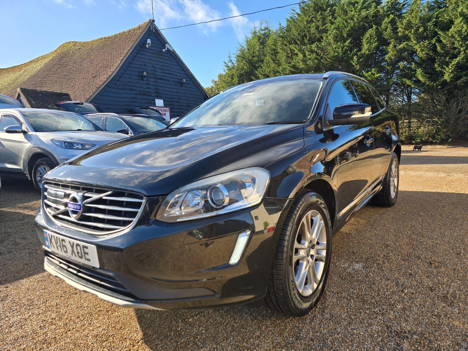 Used Volvo XC60 2016 for sale - 76528842: Photo 3