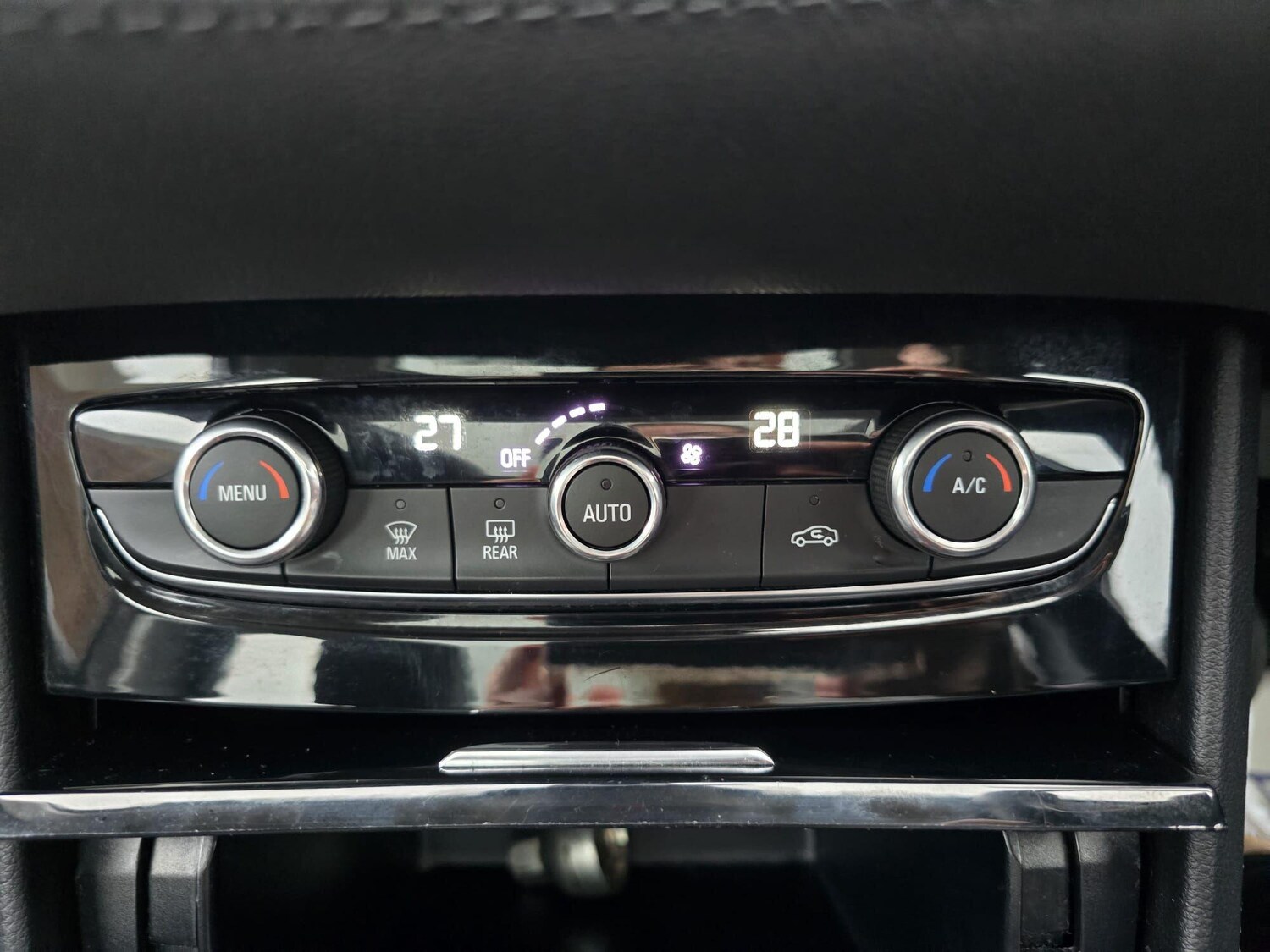 Used Vauxhall Grandland X 2018 for sale - 75981888: Photo 25