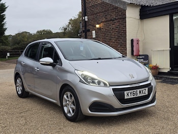 Used Peugeot 208 2016 for sale - 76241546: Photo