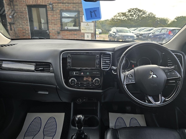 Used Mitsubishi Outlander 2016 for sale - 76229379: Photo 11