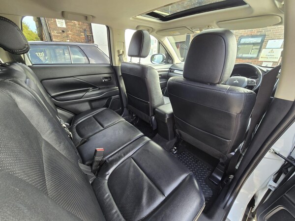 Used Mitsubishi Outlander 2016 for sale - 76229379: Photo 13