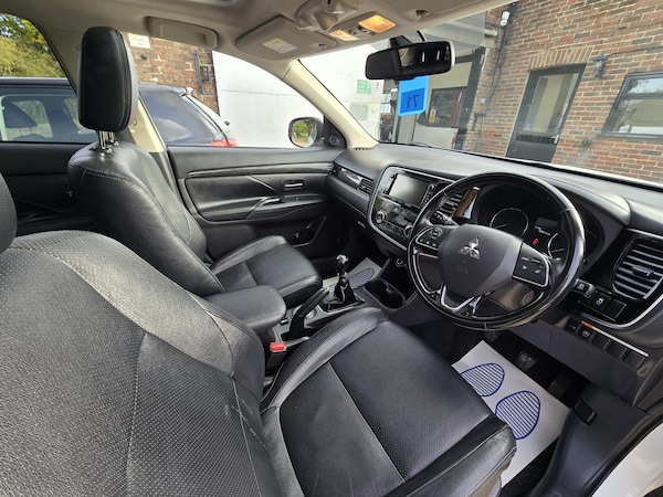 Used Mitsubishi Outlander 2016 for sale - 76229379: Photo 25
