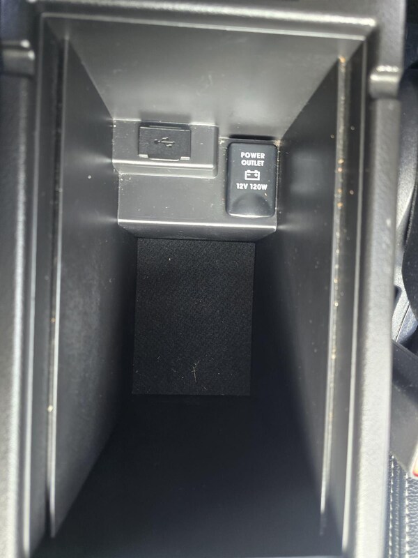 Used Mitsubishi Outlander 2016 for sale - 76229379: Photo 32