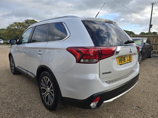 Used Mitsubishi Outlander 2016 for sale - 76229379: Photo 5