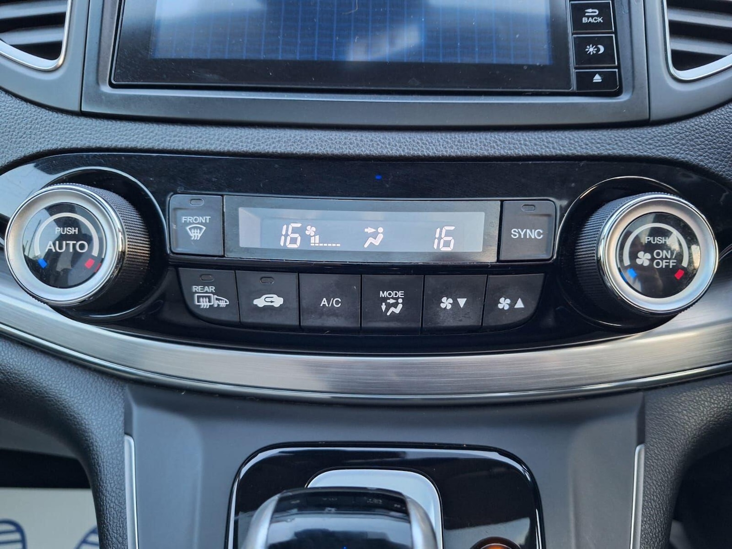 Used Honda CR-V 2015 for sale - 75981913: Photo 47