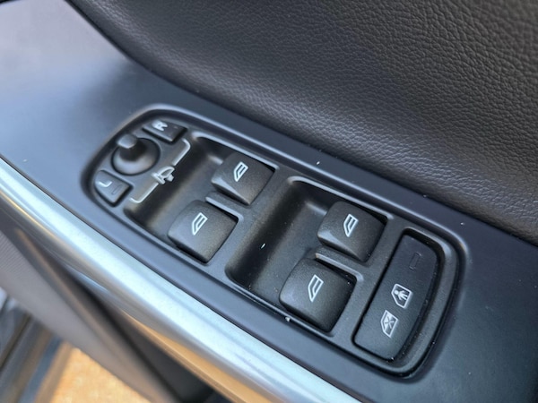 Used Volvo XC60 2015 for sale - 76251709: Photo 15