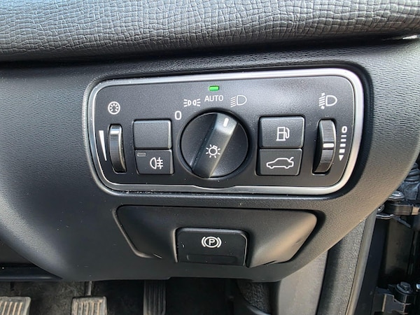 Used Volvo XC60 2015 for sale - 76251709: Photo 16