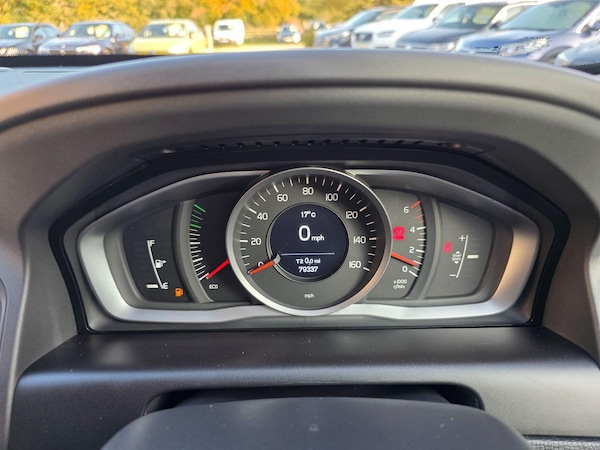 Used Volvo XC60 2015 for sale - 76251709: Photo 24