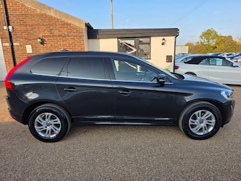 Used Volvo XC60 2015 for sale - 76251709: Photo 2
