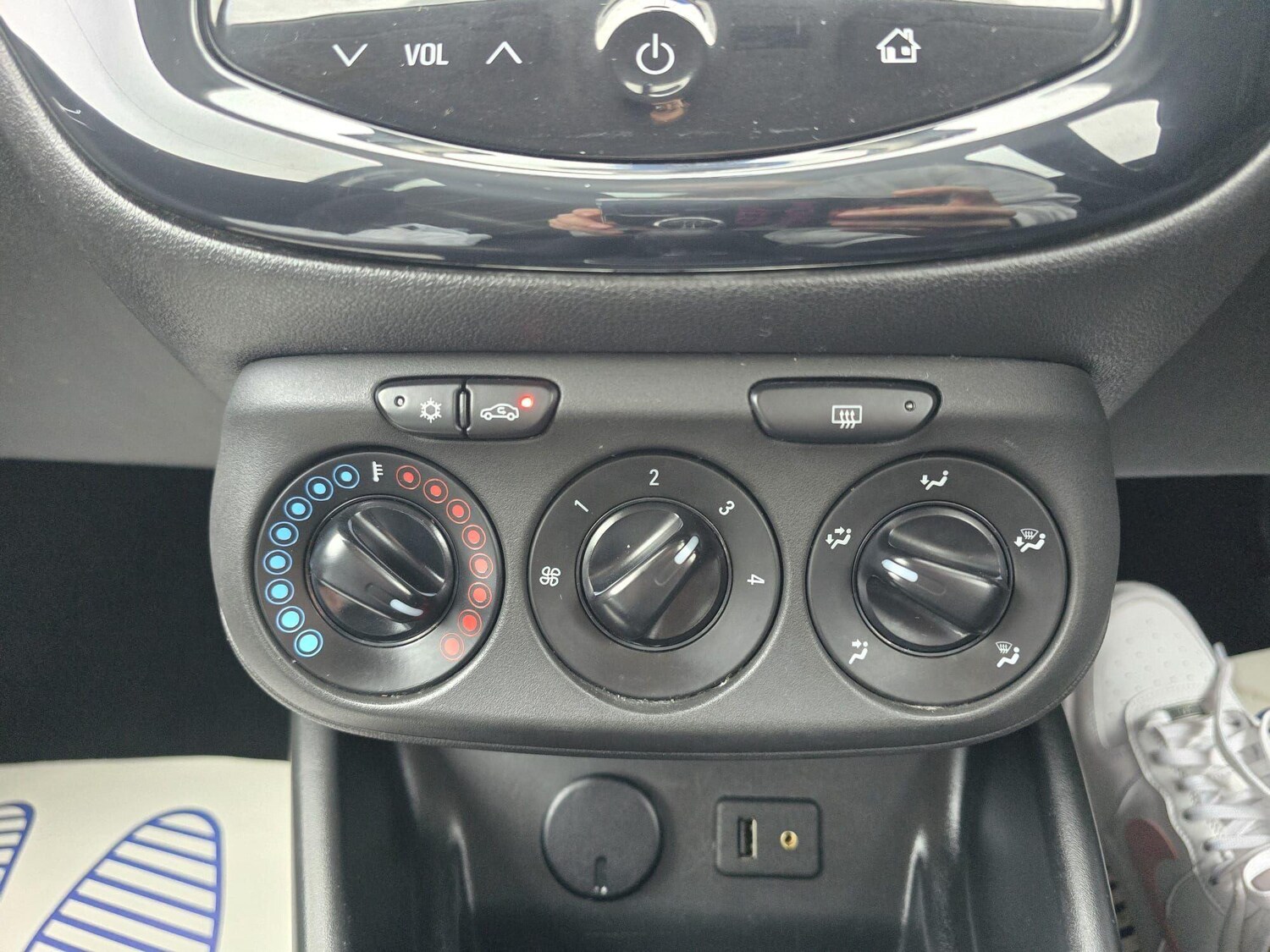 Used Vauxhall Corsa 2015 for sale - 76271844: Photo 18