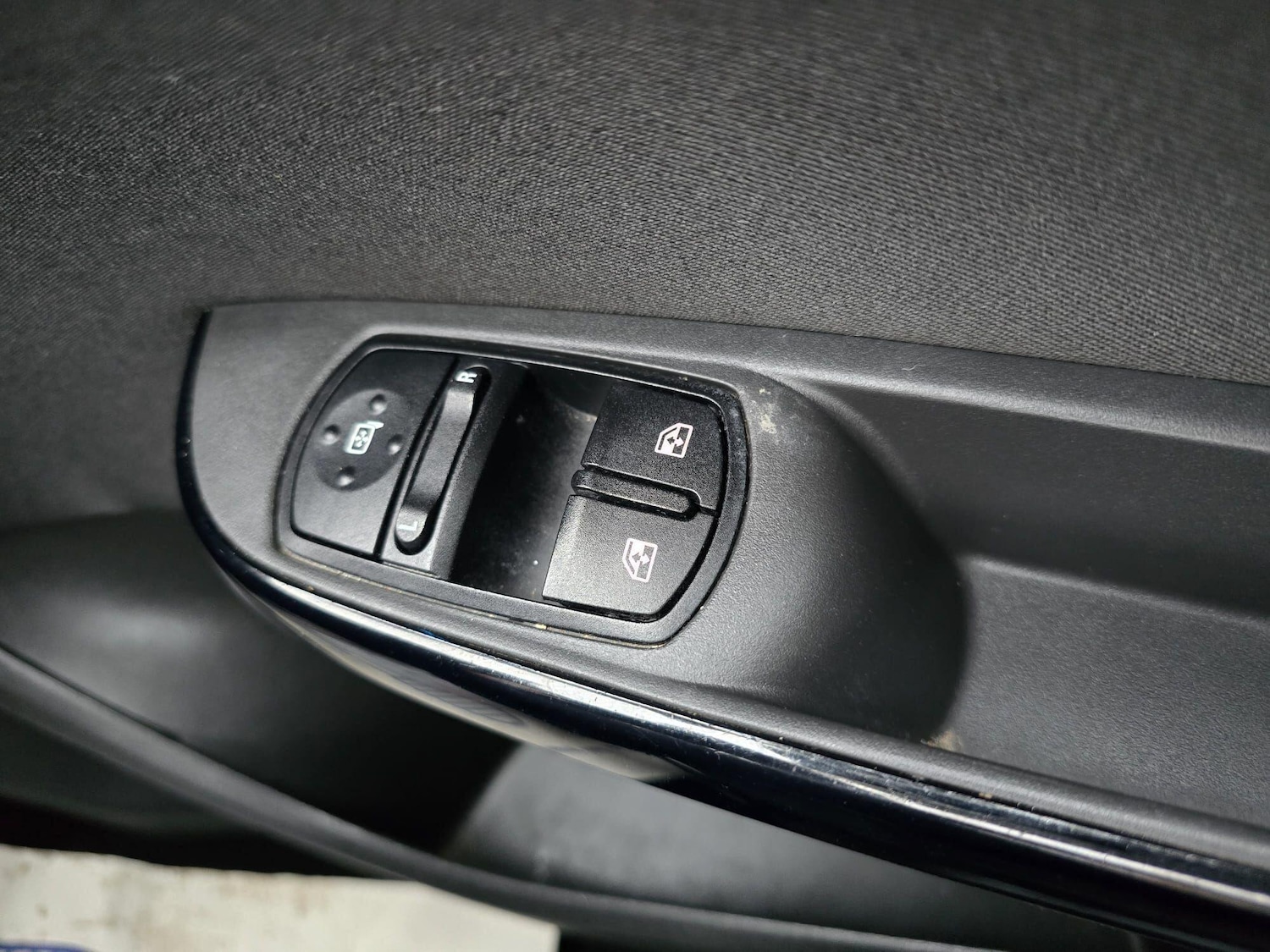 Used Vauxhall Corsa 2015 for sale - 76271844: Photo 23