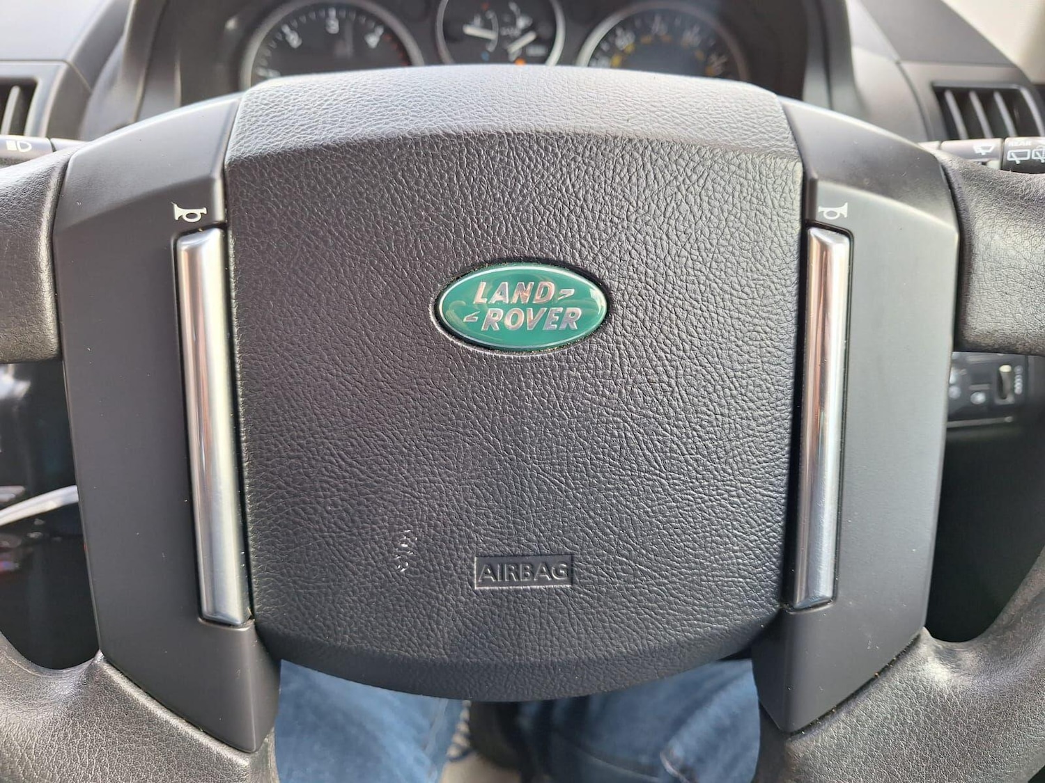 Used Land Rover Freelander 2 2011 for sale - 76361692: Photo 32