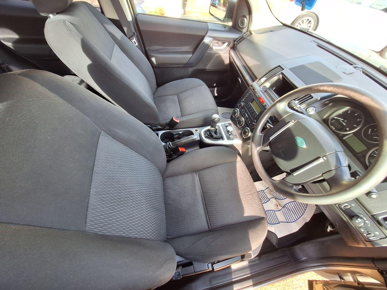 Used Land Rover Freelander 2 2011 for sale - 76361692: Photo 9